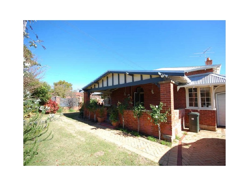 11 Temple Street, Victoria Park WA 6100