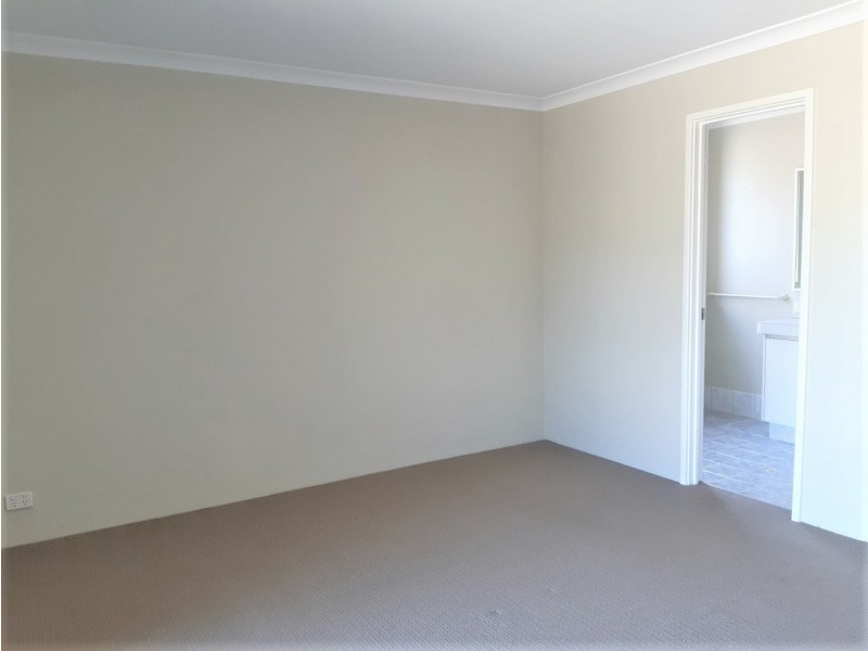 2/15 Drummond Street, Redcliffe WA 6104