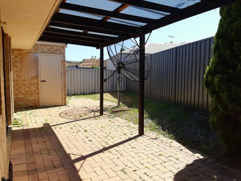 2/15 Drummond Street, Redcliffe WA 6104