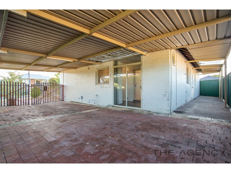 3 Whiteside Street, Cloverdale WA 6105