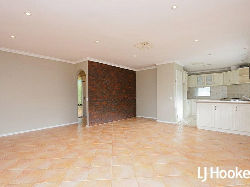 24 Morrison Way, Willetton WA 6155