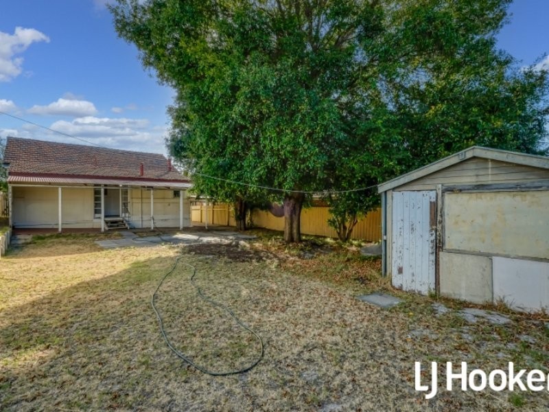 4 Lamb Avenue, Bentley WA 6102