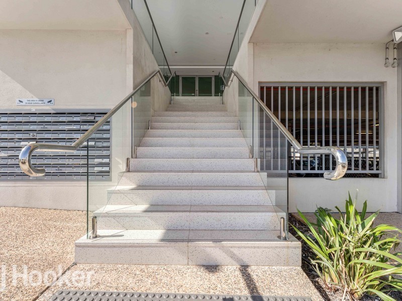 105/17 Malata Crescent, Success WA 6164