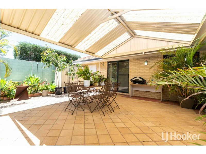 2/8 Hope Avenue, Manning WA 6152