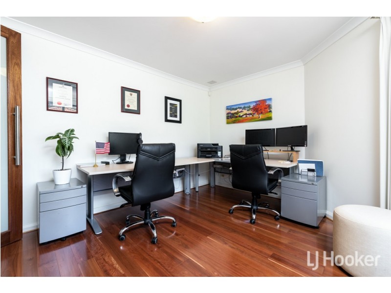 2/8 Hope Avenue, Manning WA 6152