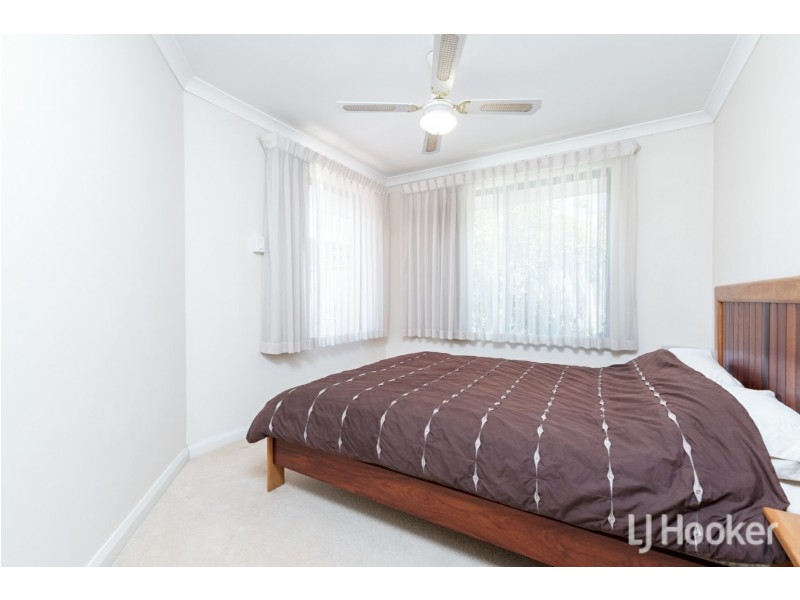 2/8 Hope Avenue, Manning WA 6152