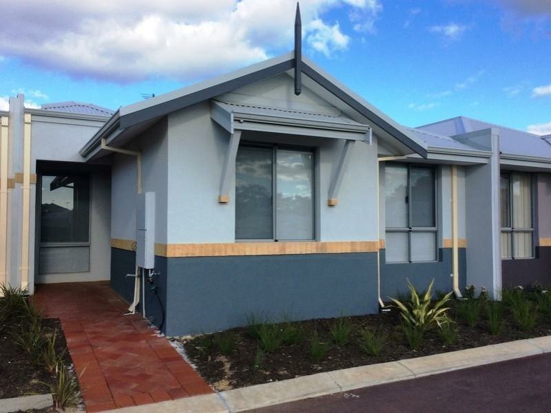 18/12 Loder Way, South Guildford WA 6055