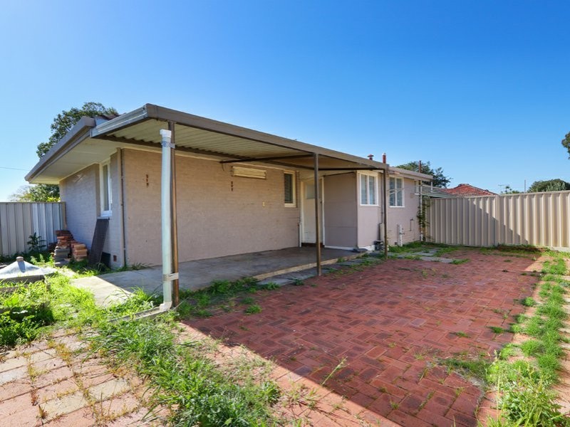 208 Gabriel Street, Cloverdale WA 6105
