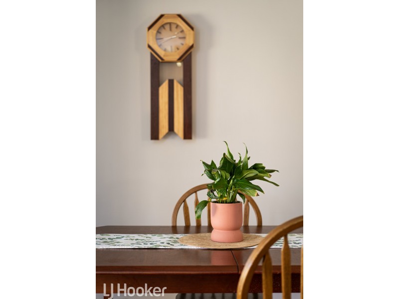 12 Lessar Place, Parkwood WA 6147