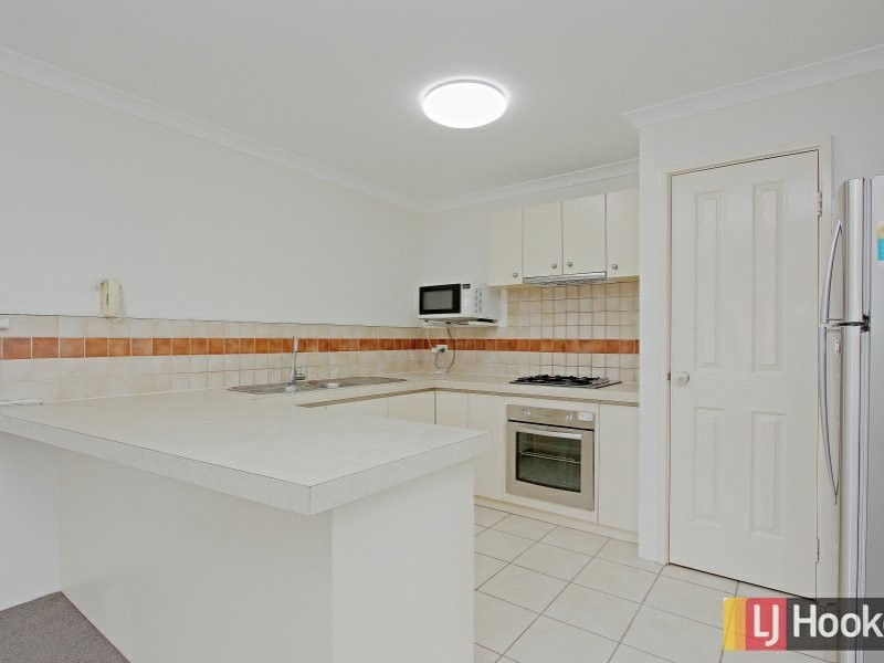 1/13 Civic Gardens, Cannington WA 6107