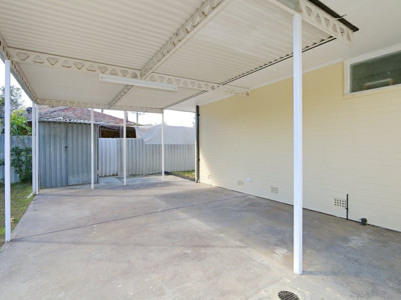 2 Kyogle Place, Armadale WA 6112