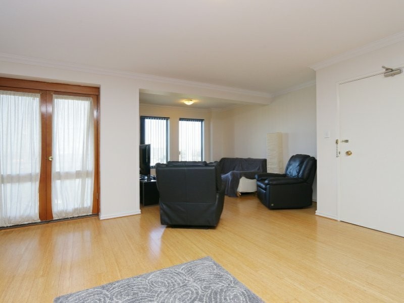 4/16-28 Waterloo Crescent, East Perth WA 6004