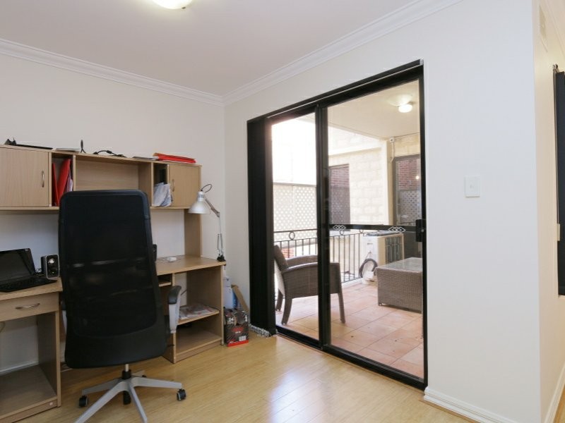 4/16-28 Waterloo Crescent, East Perth WA 6004