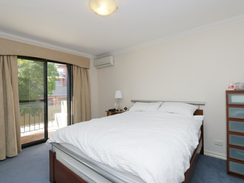 4/16-28 Waterloo Crescent, East Perth WA 6004