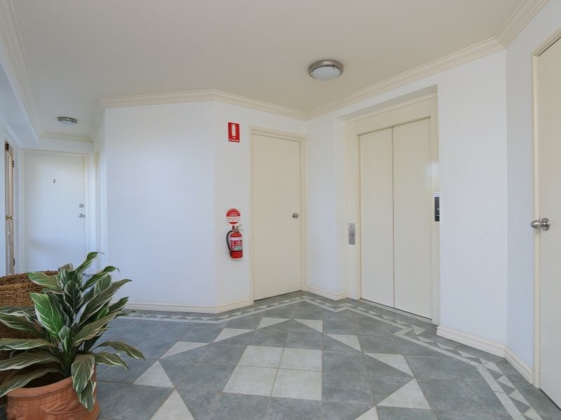 4/16-28 Waterloo Crescent, East Perth WA 6004