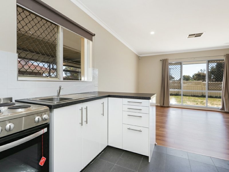 102A Walter Street, Gosnells WA 6110