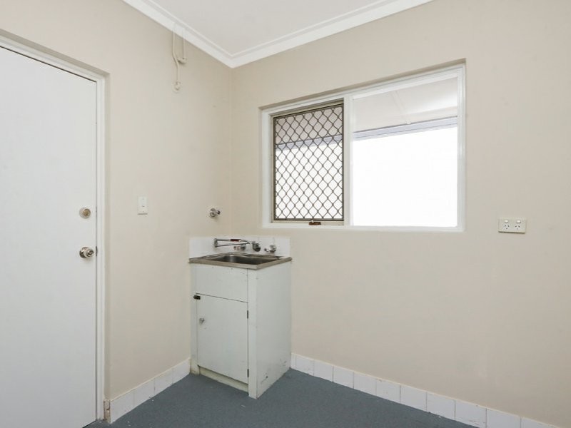 102A Walter Street, Gosnells WA 6110