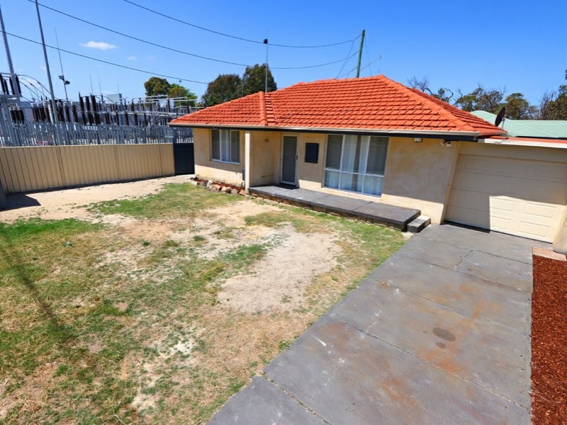 102A Walter Street, Gosnells WA 6110