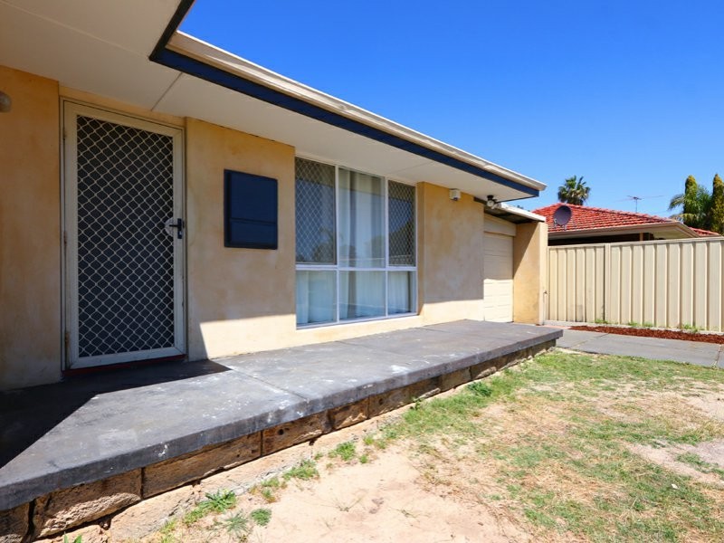 102A Walter Street, Gosnells WA 6110