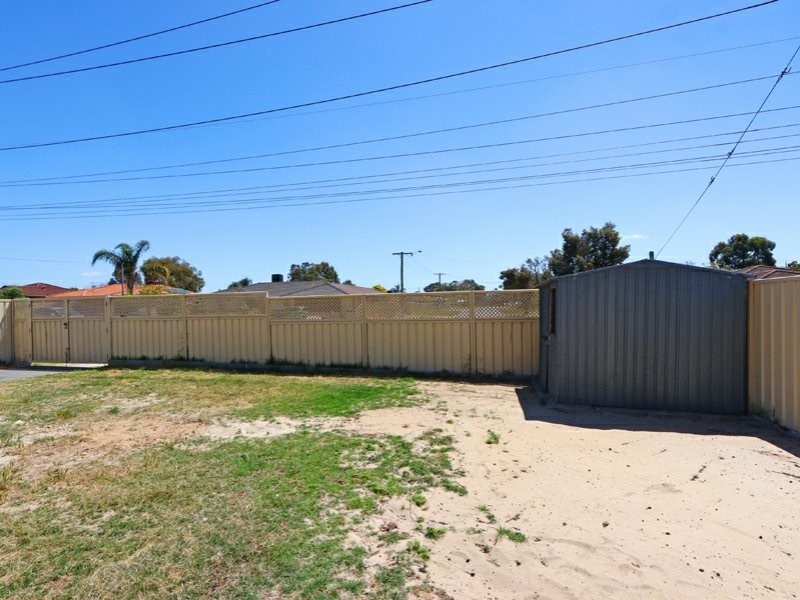 102A Walter Street, Gosnells WA 6110