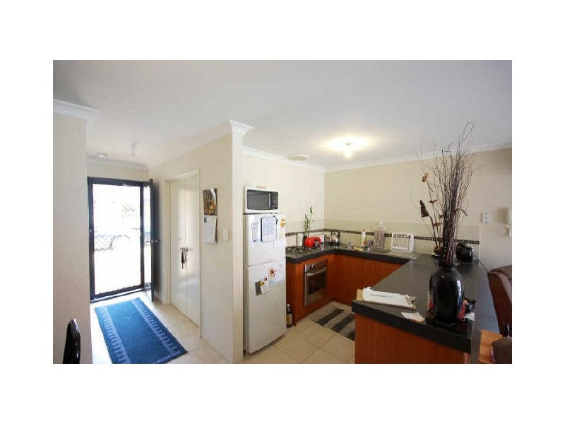 14/151 Sevenoaks Street, Cannington WA 6107