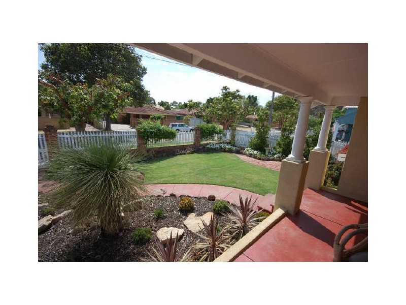 35 Carnarvon Street, East Victoria Park WA 6101