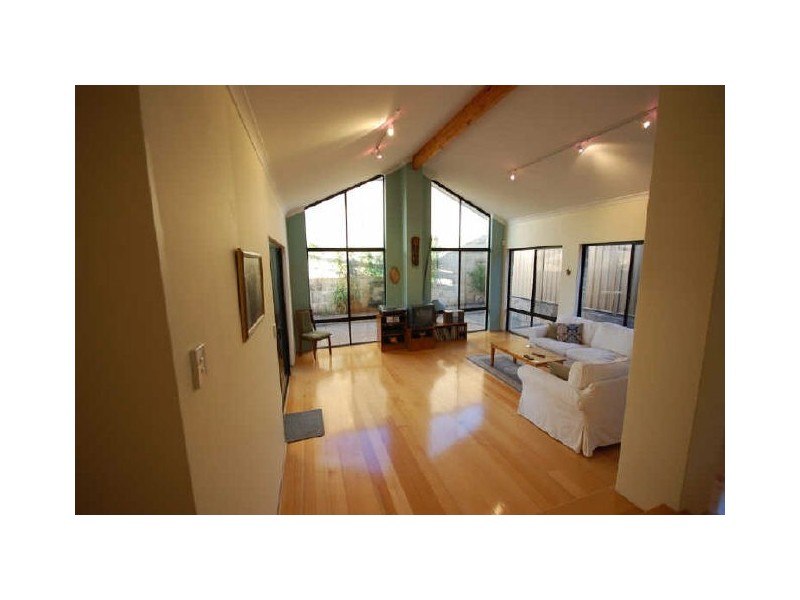 44 Lowan Loop, Karawara WA 6152
