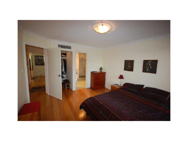 44 Lowan Loop, Karawara WA 6152