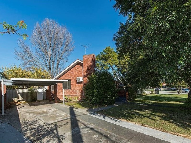 36 Farnham Street, Bentley WA 6102
