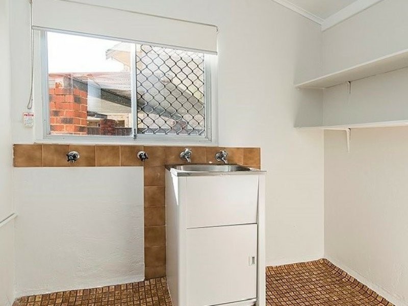 36 Farnham Street, Bentley WA 6102