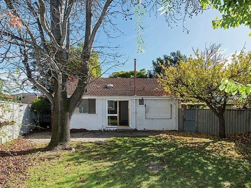 36 Farnham Street, Bentley WA 6102