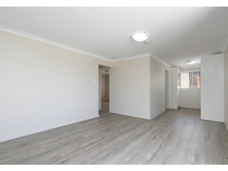 17/1 Fitzroy Road, Rivervale WA 6103