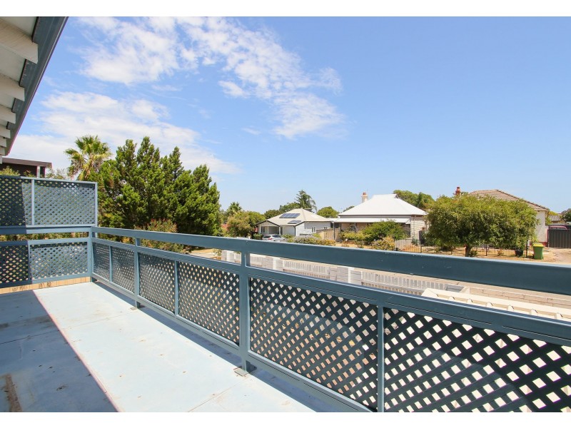 17/1 Fitzroy Road, Rivervale WA 6103