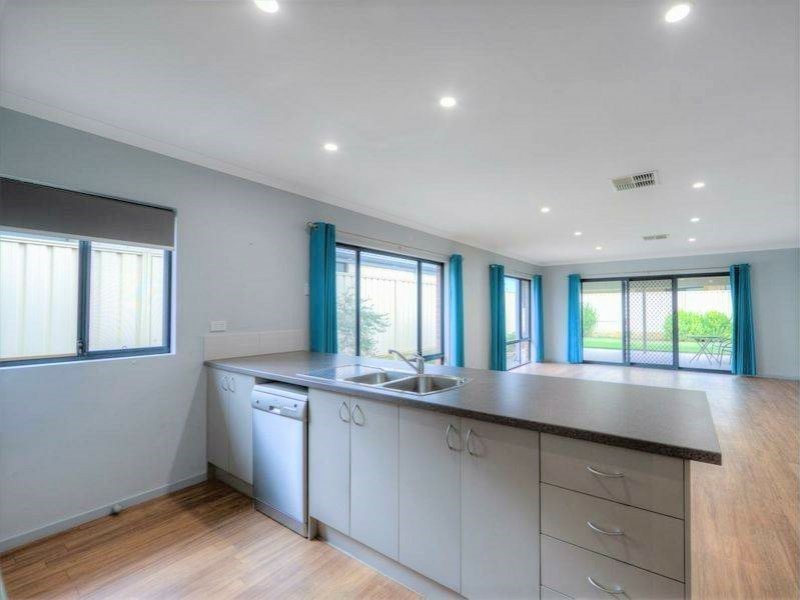 26 Malo Link, Forrestfield WA 6058