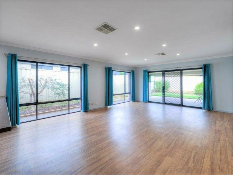 26 Malo Link, Forrestfield WA 6058