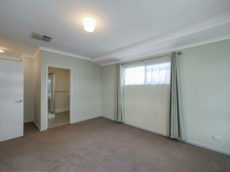 26 Malo Link, Forrestfield WA 6058
