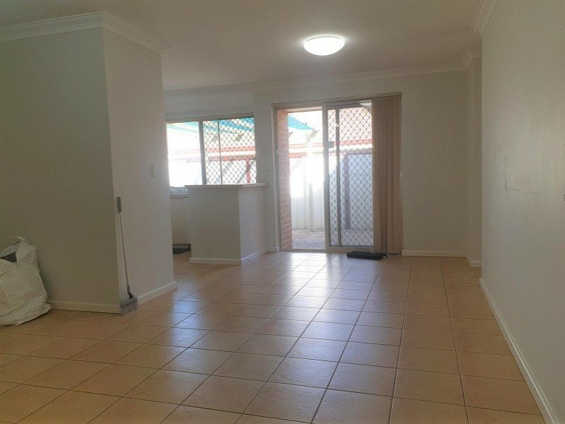 1/250 Belgravia Street, Cloverdale WA 6105