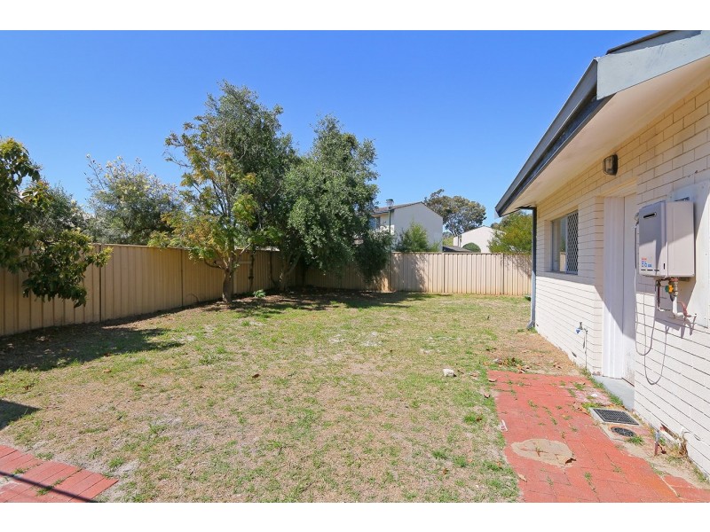 1/27 Melinga Court, Karawara WA 6152
