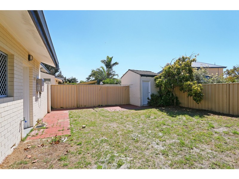 1/27 Melinga Court, Karawara WA 6152