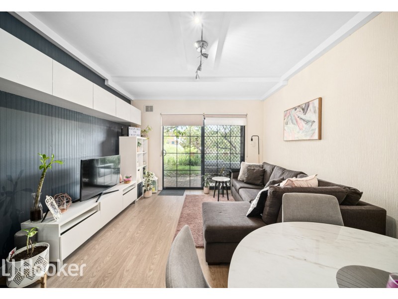 2/8 King George Street, Victoria Park WA 6100