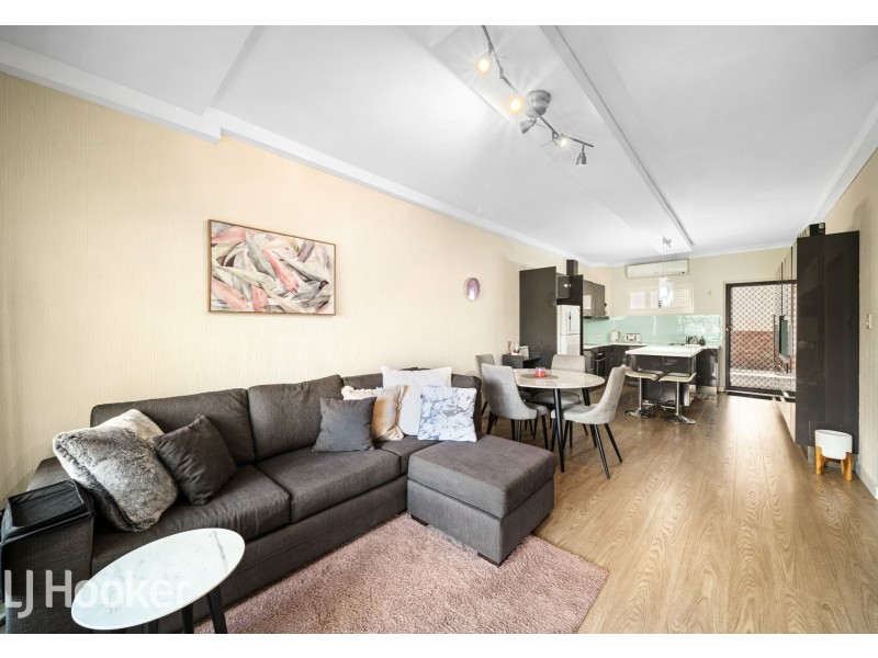 2/8 King George Street, Victoria Park WA 6100