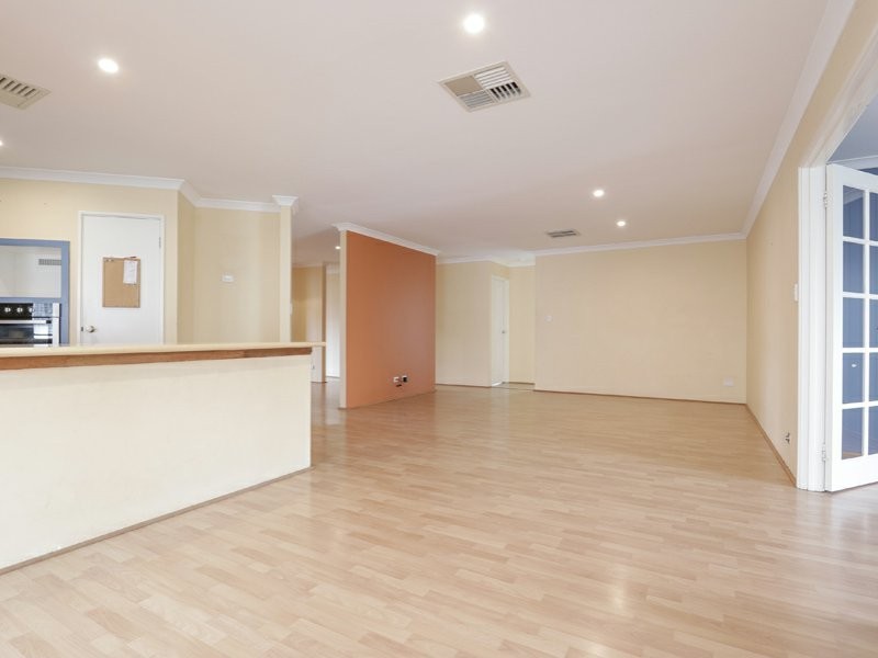 3 Verona Way, Ellenbrook WA 6069