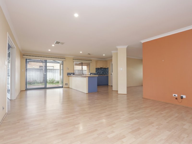 3 Verona Way, Ellenbrook WA 6069