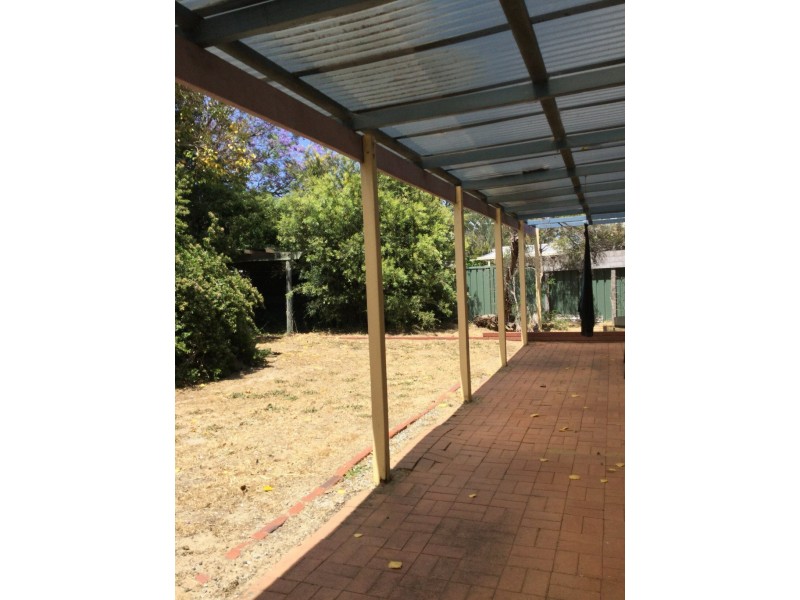 22 Paulett Way, Belmont WA 6104