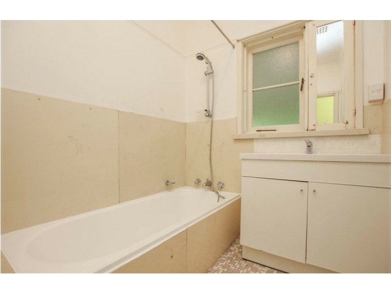 28 Conochie Crescent, Manning WA 6152