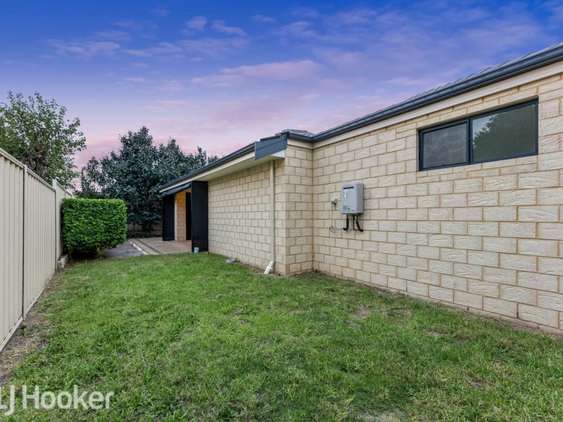 5C Ayer Road, Queens Park WA 6107