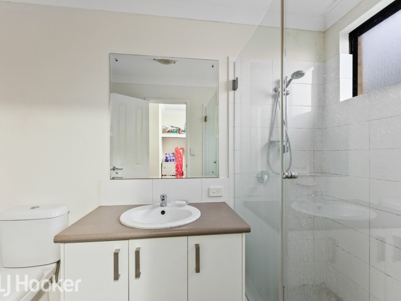 5C Ayer Road, Queens Park WA 6107