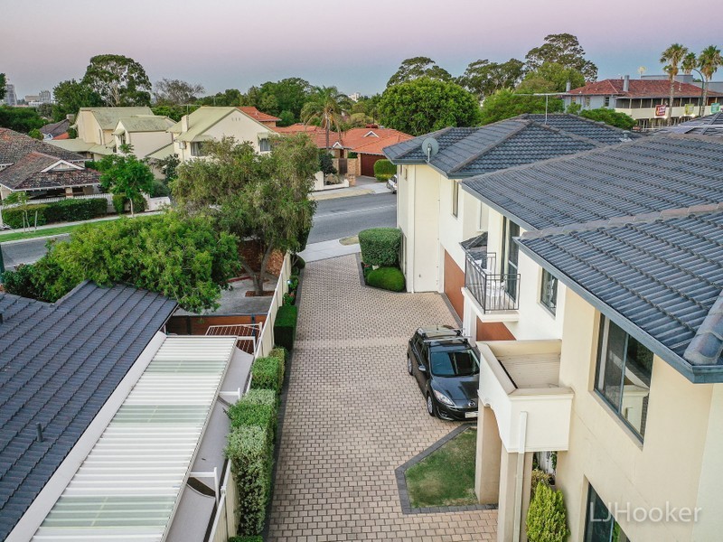 3/143 South Terrace, Como WA 6152