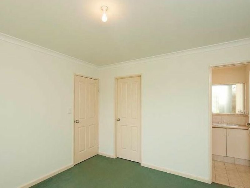 2/19 Bickley Road, Cannington WA 6107