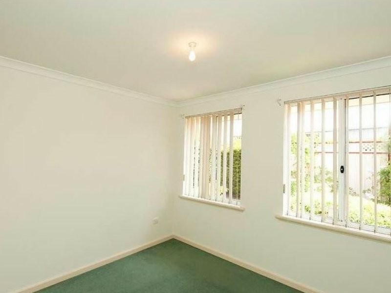 2/19 Bickley Road, Cannington WA 6107